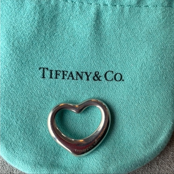Authentic Tiffany & Co Floating Heart Pendant Medium - Picture 7 of 9